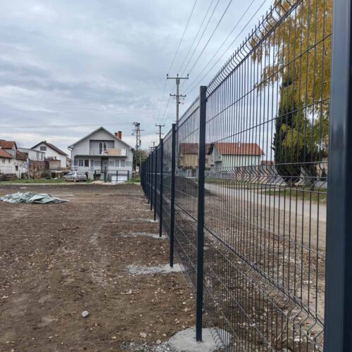 Izvedena panelna ograda — rad Salatić Ogradnih Sistema